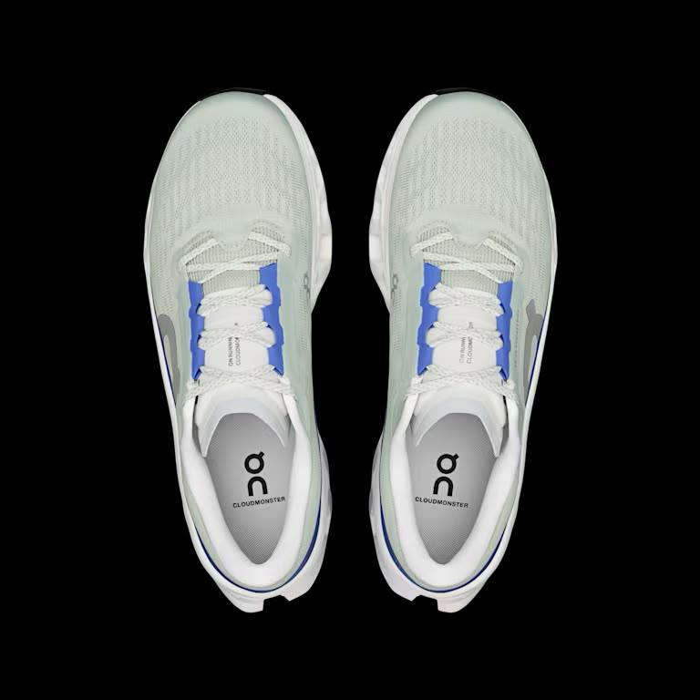 On Cloudmonster 3 running Iceberg/Ivory 
NEW ARRIVALS 🤩
36-45 AVAILABLE 😇
240 dhs🇦🇪🇦🇪

Zain242
♥️♥️♥️