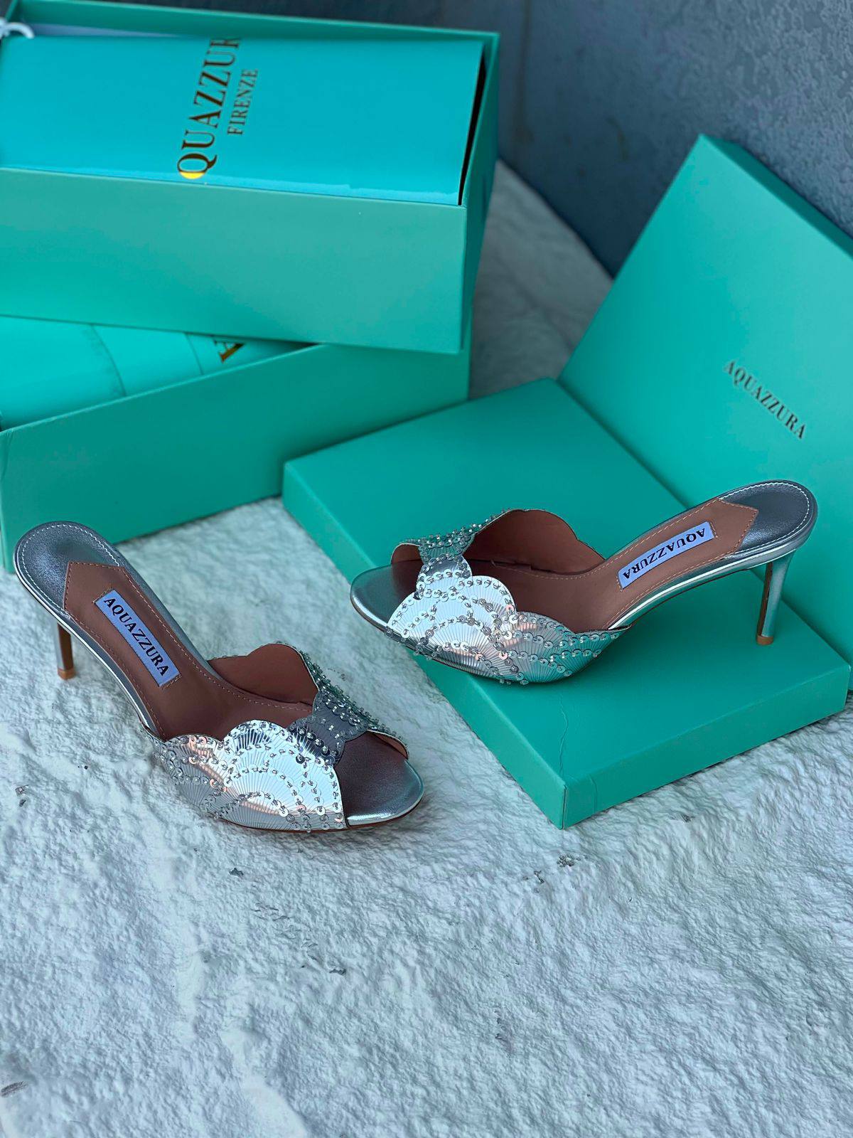 AQUAZZURA 

SIZE 36-41

130 dhs🇦🇪🇦🇪

Zain21
♥️♥️♥️