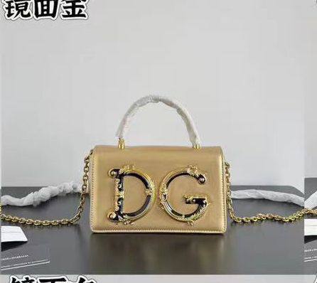 D&G
115 dhs🪙🌨️

Zain143
♥️♥️♥️