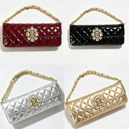 Chanel

130 dhs

High-quality 

With magnetic box

Zain35 
Zain26
♥️♥️♥️