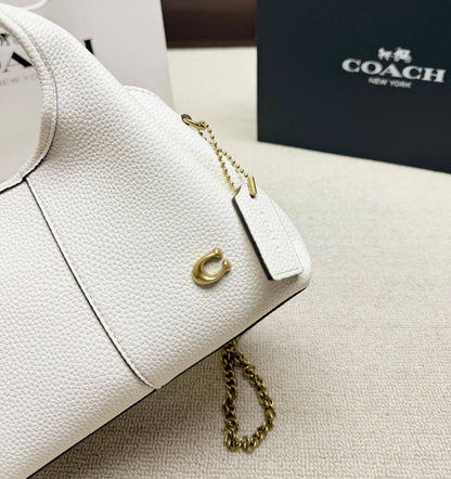 COACH

LanaSMALL 

SIZE NEW 

CAME GOOD QUALITY 

WITH BOX 
100 dhs🇦🇪🇦🇪

Size:20cm

Zain295
Zain39
Zain17
♥️♥️♥️