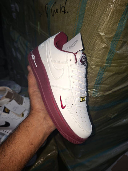 NIKE
40 to 45 size
95 dhs💓

Zain27
♥️♥️♥️