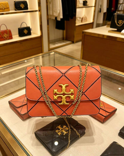 Tory Burch

110 dhs✅

Size：25/6/18

with box
🎁🎁🎁

Zain07
♥️♥️♥️
