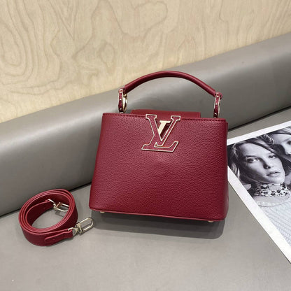 LV
115 dhs🪙💚

Zain161
♥️♥️♥️