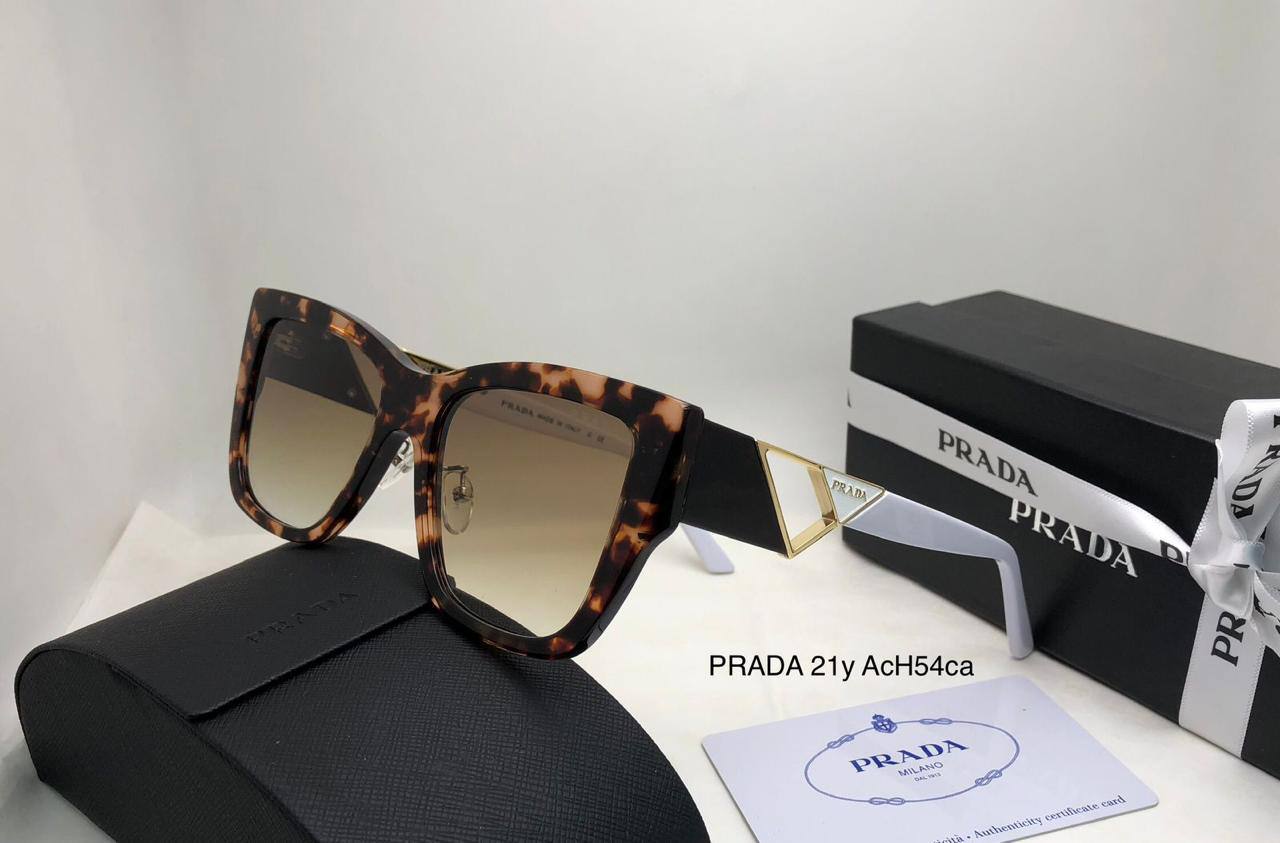 Prada
Super master quality 
190 dhs💓

Zain126
♥️♥️♥️