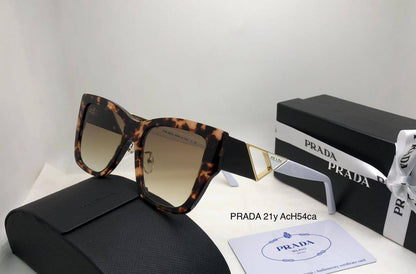 Prada
Super master quality 
190 dhs💓

Zain126
♥️♥️♥️