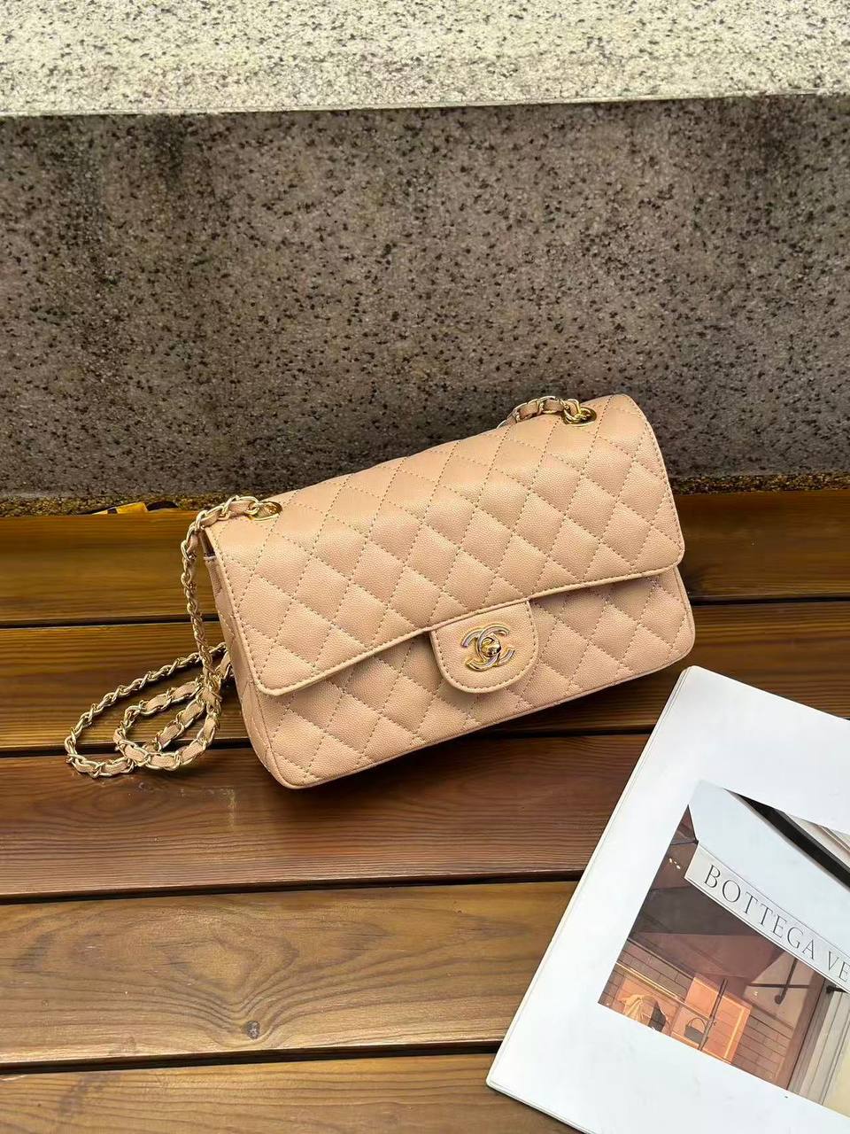Chanel
withbox 
120 dhs🇦🇪🇦🇪

Zain143
♥️♥️♥️