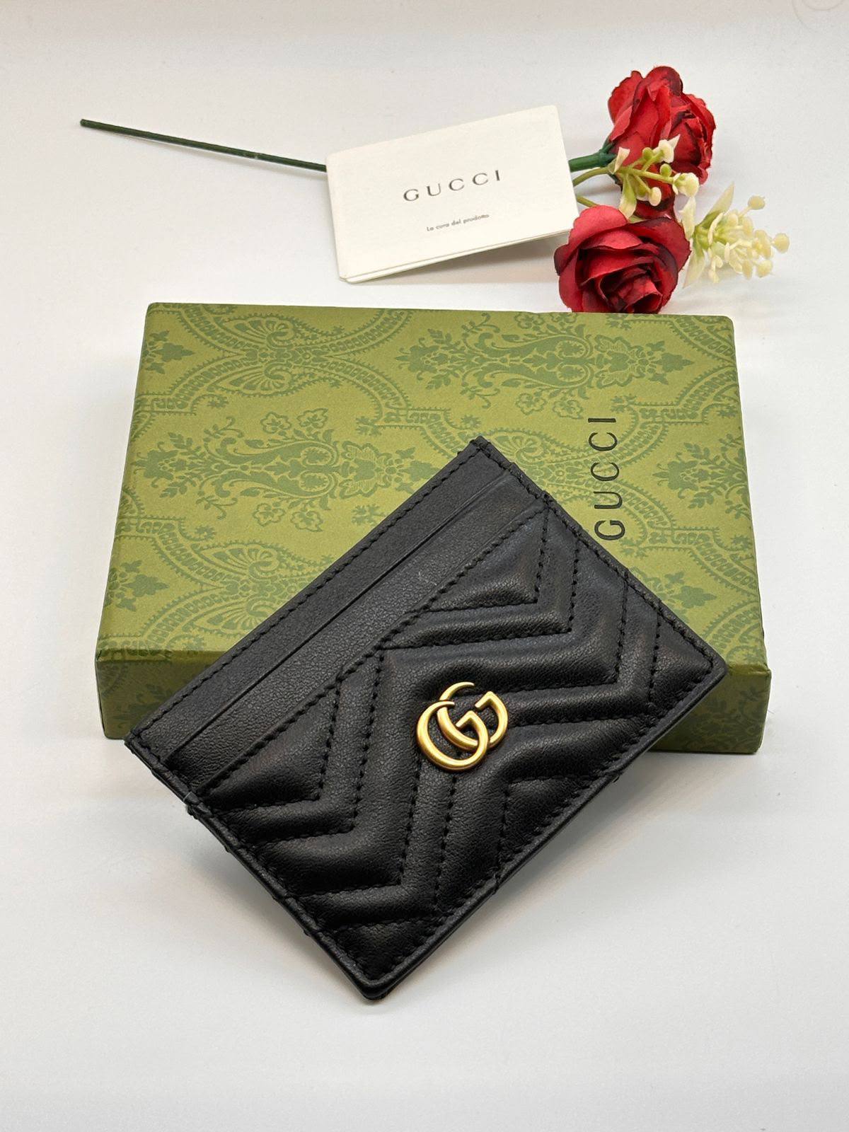 Guccl 

Card holder💝

 💝Super Master

250 dhs🇦🇪🇦🇪

Zain275
♥️♥️♥️