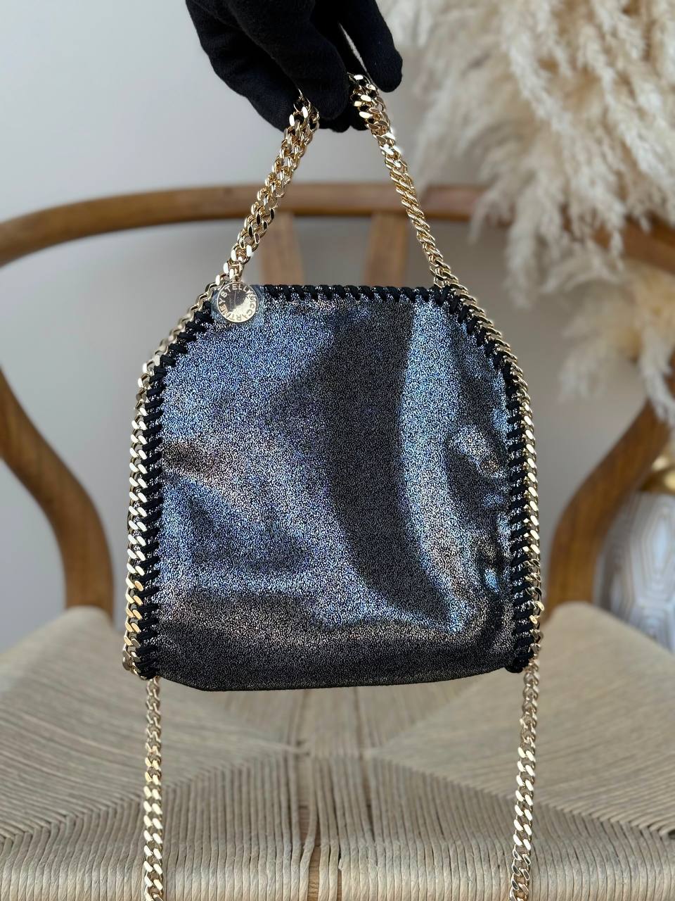 STELLA McCARTENY
18cm
330 dhs🇦🇪🇦🇪
Top quality

Zain167
♥️♥️♥️