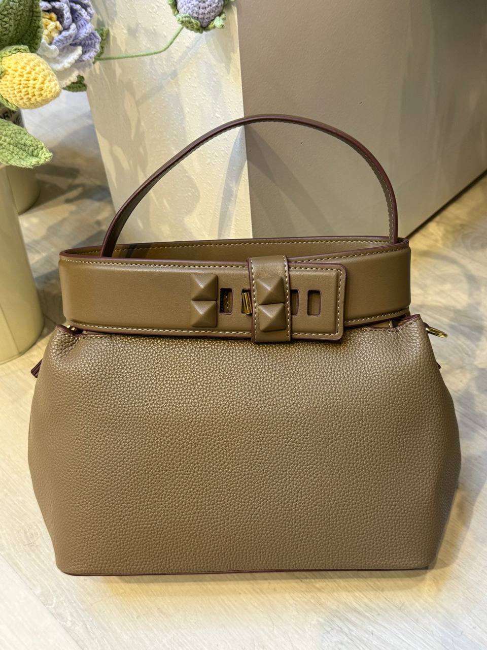 HEMERS LINDY
28*12*22cm
95 dhs✅

Zain44
♥️♥️♥️