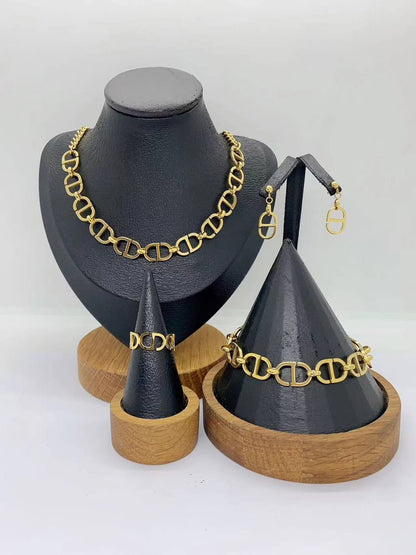 Stainless steel ❤️‍🔥*
Necklace 💥
Earring ✨
Ring 💍 free size 💍
Bangle 🦋
Non tarnish 💯
With brand boxes 🗃️ 
And paper bag 🛍️
50 dhs✅

Zain216
♥️♥️♥️