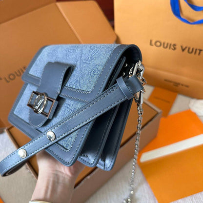 LV
COPY ONE 
SPECIAL OFFER 

WITH BOX 
🎁🎁🎁

115 dhs🪙🌨️
⛔️

Zain39
♥️♥️♥️