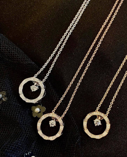CHANEL❤️‍🔥*
Necklace 🦋
Master quality 💯
With normal boxes 🗃️ 
55 dhs✅
With master box 📦 
85 dhs✅

Zain216
♥️♥️♥️