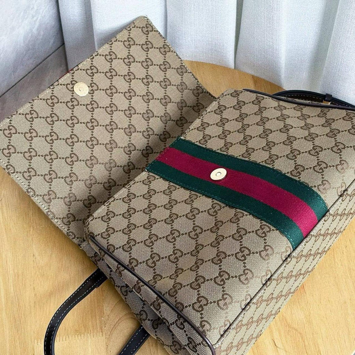 GUCCI 

COPY ONE 

NEW CAME 
135 dhs🇦🇪🇦🇪

SIZE: 31

Zain295
Zain39
♥️♥️♥️