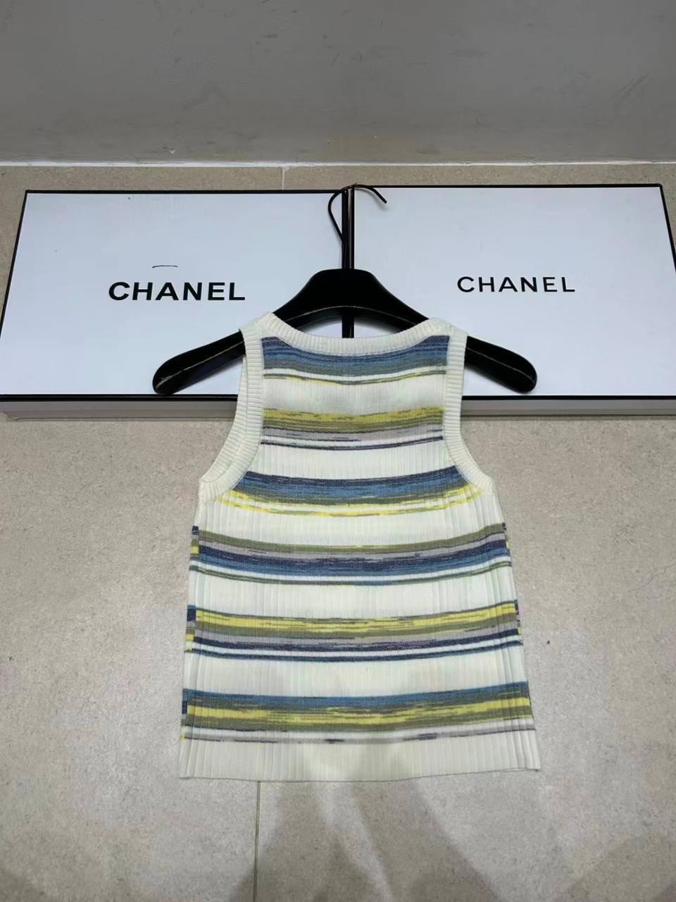 *New collections*                                                
CHANEL
*Super Master quality*
*Sizes: S M L XL* 
250 dhs💓

Zain308
♥️♥️♥️