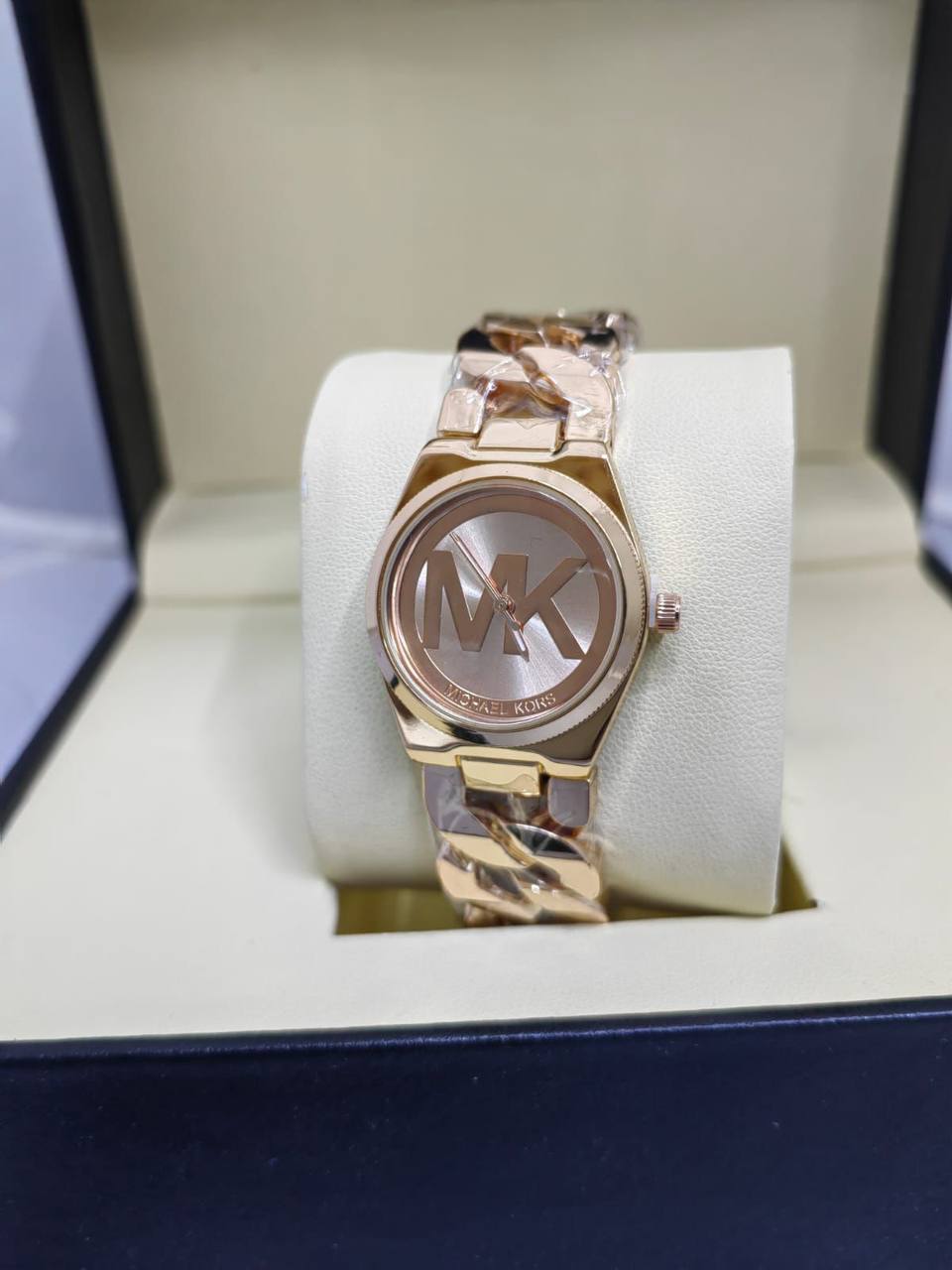 Mk ladies 
55 dhs🪙💕

Zain08
♥️♥️♥️