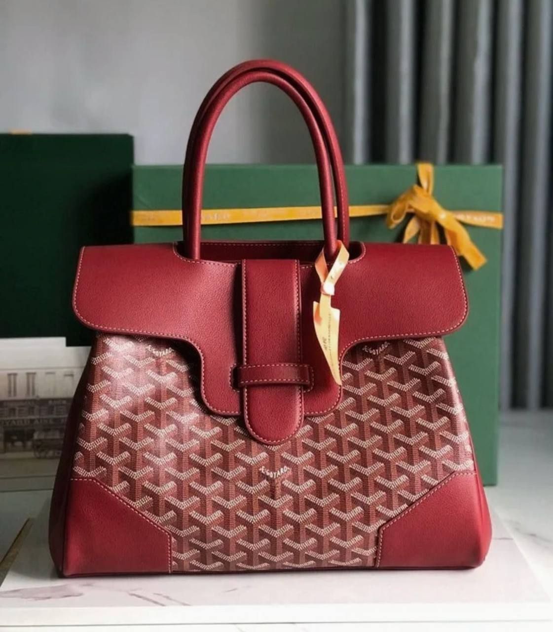 GOYARD 
COPY ONE 
140 dhs✅

Zain295
♥️♥️♥️