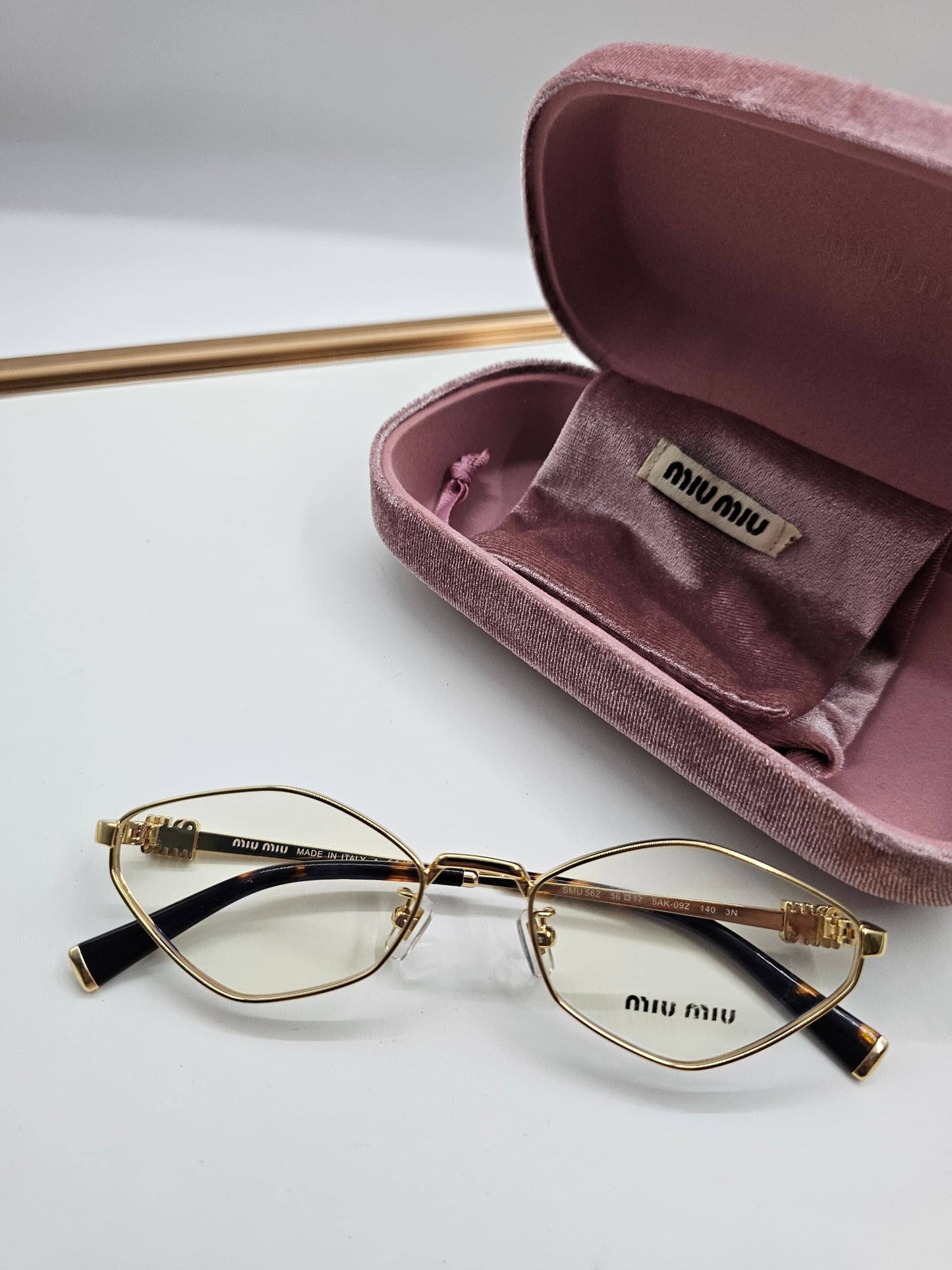Miu Miu
Super master quality 💯
For Price 👇 WhatsApp✅
0568585901 
0507557372
0552275751 Owner Zain 👌

Zain282
♥️♥️♥️