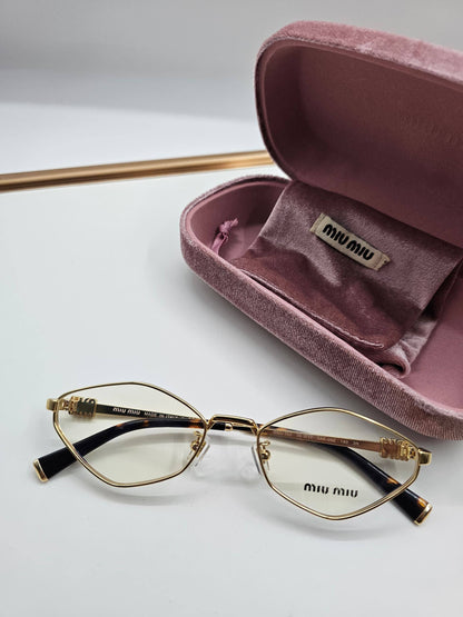 Miu Miu
Super master quality 💯
For Price 👇 WhatsApp✅
0568585901 
0507557372
0552275751 Owner Zain 👌

Zain282
♥️♥️♥️