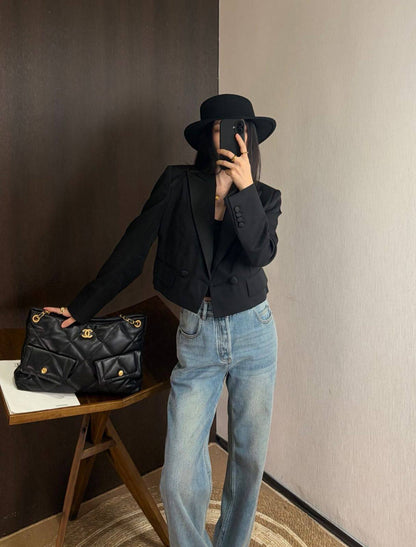 CHANEL 

NEW CAME 

GOOD QUALITY
115 dhs🇦🇪🇦🇪

Zain295
♥️♥️♥️