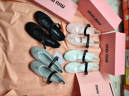 Miu Miu Ballet
Size 36-41
120 dhs🪙🌨️

Zain145
♥️♥️♥️