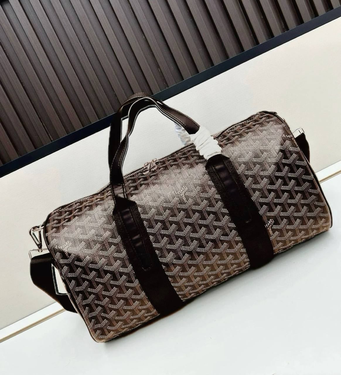 GOYARD TRAVELING BAG
 GOOD QUALITY 
120 dhs🪙🖤
40CM

Zain39
♥️♥️♥️