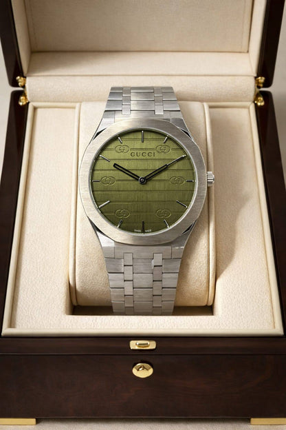 Gucci watch for men 
good quality 
230 dhs❣️

Zain59
♥️♥️♥️