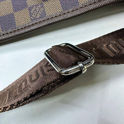 LV
 BRIEFCASE 
 GOOD QUALITY UNISEX
110 dhs✅
……(can be used as a computer bag )

Zain295
♥️♥️♥️