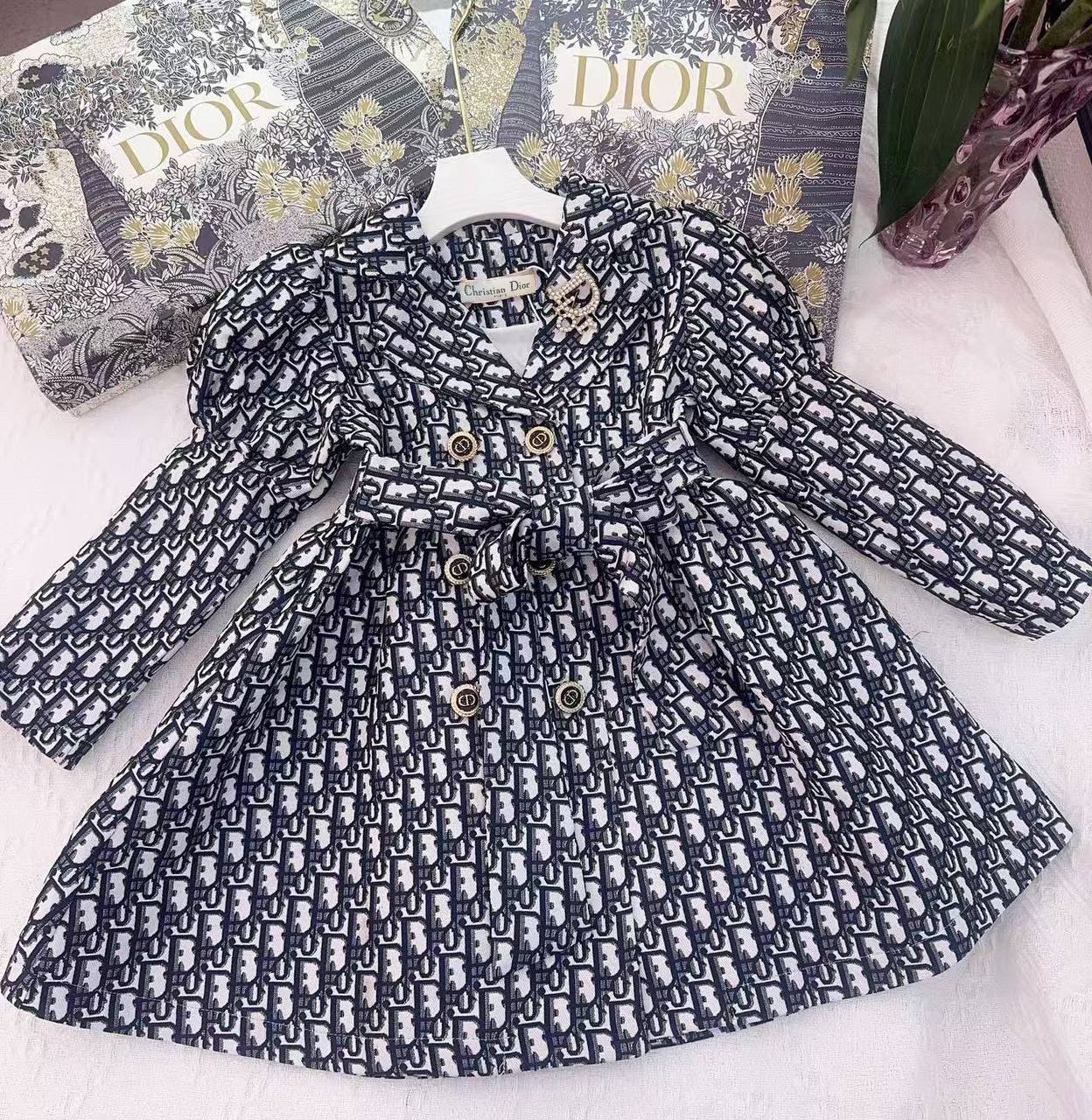 New 💕💕
6m-3y 130 dhs🪙🖤
4-10y 140 dhs🪙🖤

Zain151
♥️♥️♥️