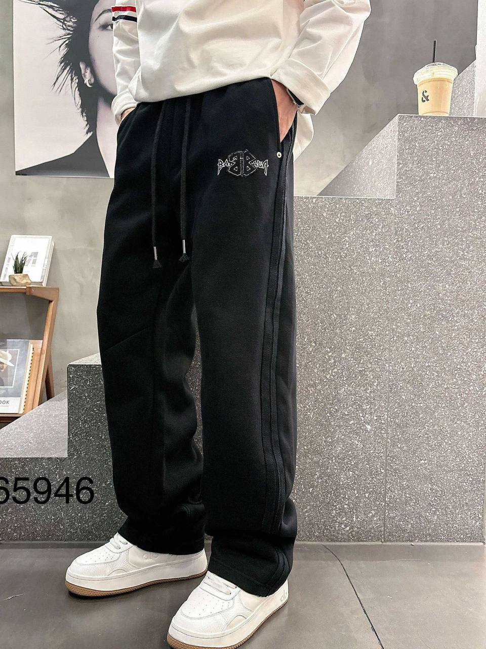 *NEW BALENCIAGA*
*♕ 𝐒𝐔𝐏𝐄𝐑 𝐌𝐀𝐒𝐓𝐄𝐑 ♕*
*SIZE: M,L,XL,XXL,XXXL*
300 dhs🪙💚

Zain227
♥️♥️♥️