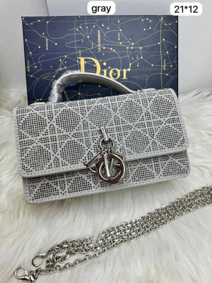 💎 Lady  Dior top handle
1️⃣ First Quality +🎁
Size: 26 ~ 17 * 14 cm

90 dhs🪙🌨️
with Box🎁

Zain115
♥️♥️♥️