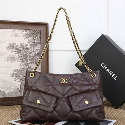 CHANEL NEW CAME 
HIGH QUALITY 
110 dhs🇦🇪🇦🇪
Size:38cm

Zain295
♥️♥️♥️
