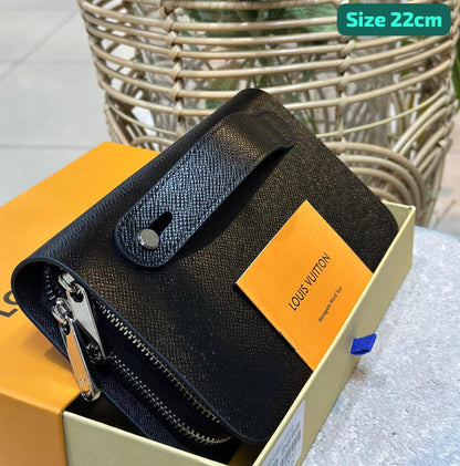 LV
Good quality 
with box
🎁🎁🎁

110 dhs🇦🇪

Zain186
♥️♥️♥️