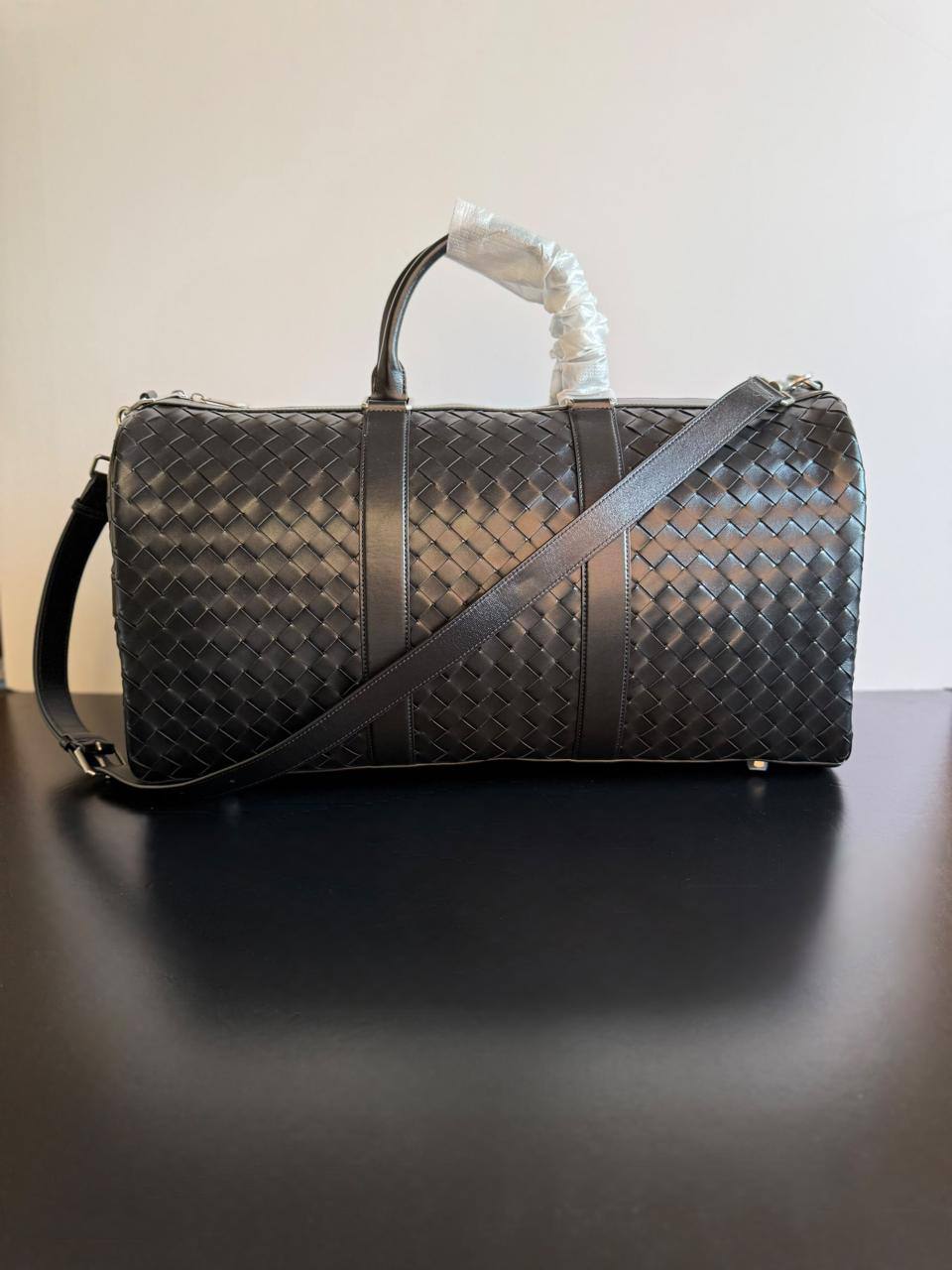 Bottega
Super Master Quality
For Price 👇 WhatsApp✅
0568585901 
0507557372
0552275751 Owner Zain 👌

Zain340
♥️♥️♥️