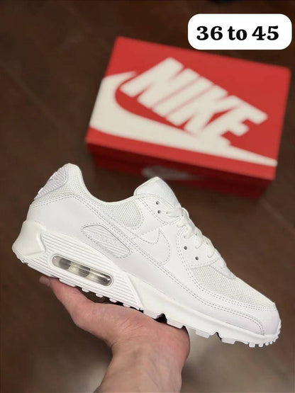 Nike
Size 40 TO 45 
130 dhs✅

Zain183
♥️♥️♥️