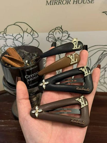 Head Accessories ❤️‍🔥*
good quality 💯
With paper bag🛍️
20 dhs💓

Zain216
♥️♥️♥️