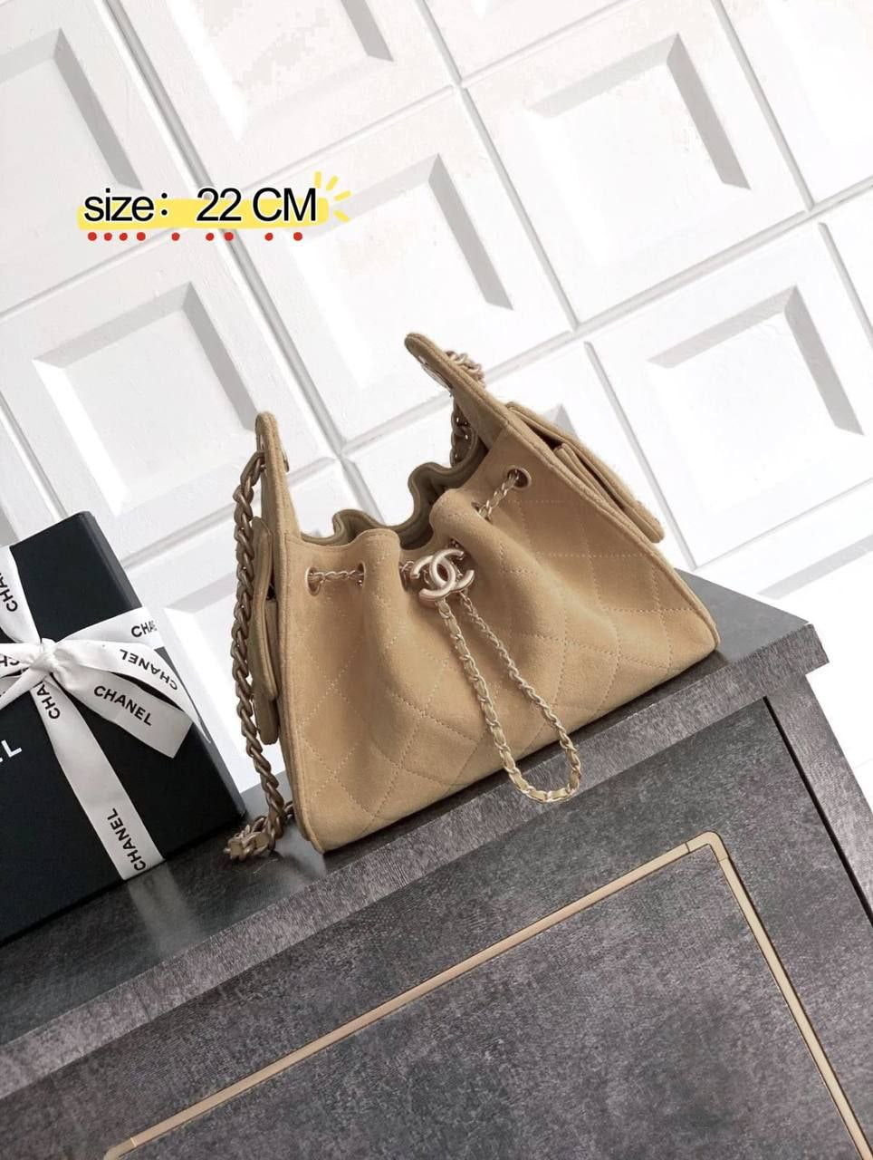 ✨✨NEW CHANEL HOBO ✨✨
110 dhs🪙🌨️
with box
🎁🎁🎁

    Bag size : 22 CM

Zain38
♥️♥️♥️