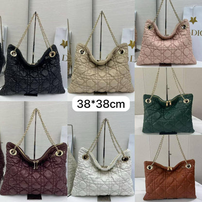 💖 Dior 2026  Spring summer
1️⃣ First quality 
Size : 38 * 38 cm
95 dhs✅

Zain115
♥️♥️♥️