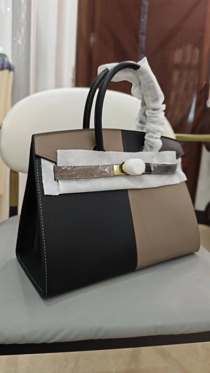 Hermes
30cm
100 dhs✅

Zain219
♥️♥️♥️