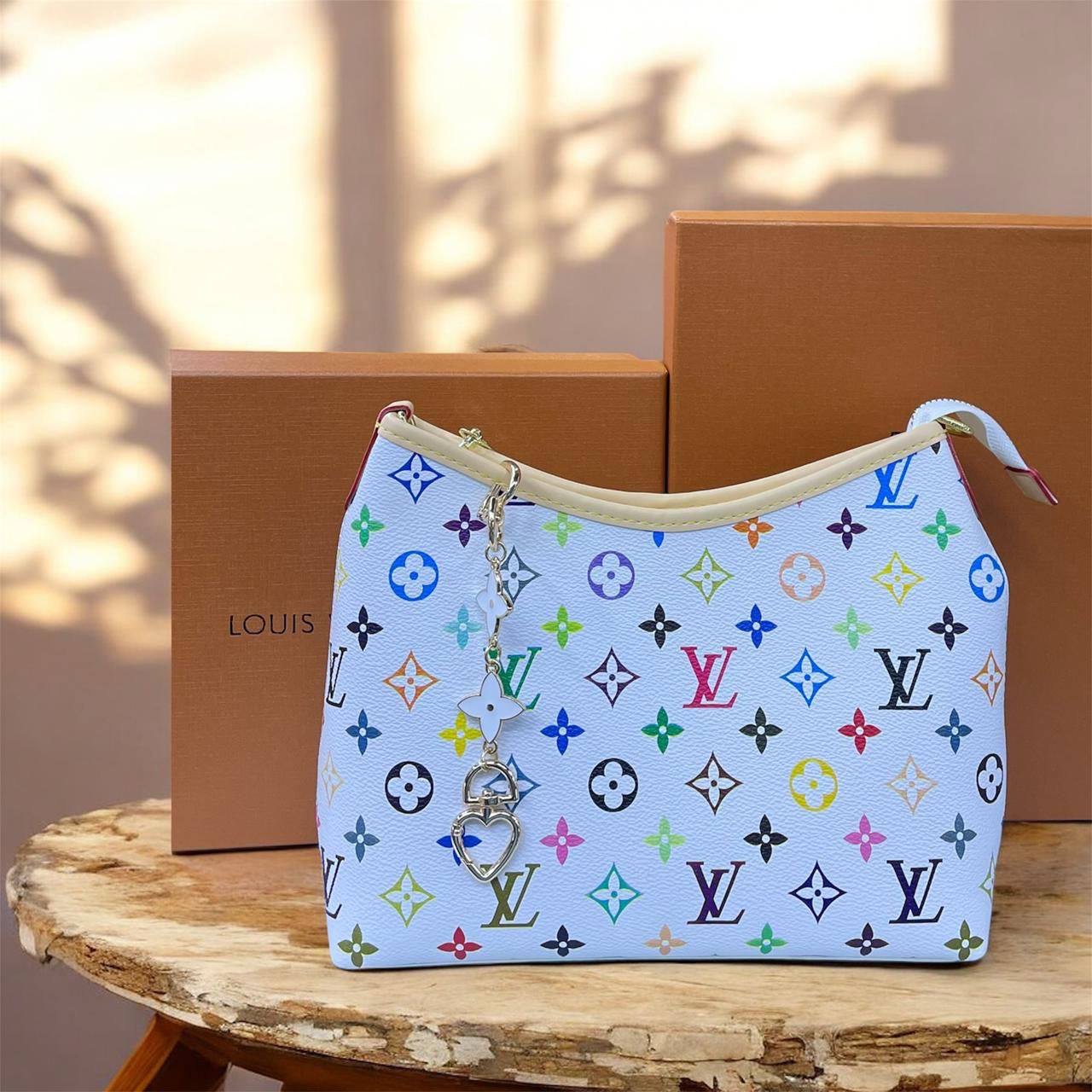LV

with box
🎁🎁🎁

90 dhs✅

Zain72
♥️♥️♥️