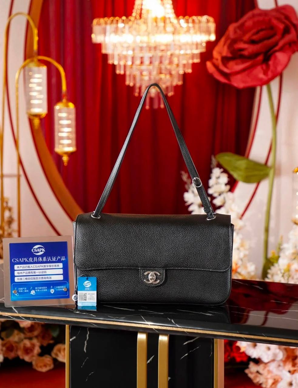 NEW CHANEL 
 Super leather. 
250 dhs🇦🇪🇦🇪
with box

Zain38
♥️♥️♥️
