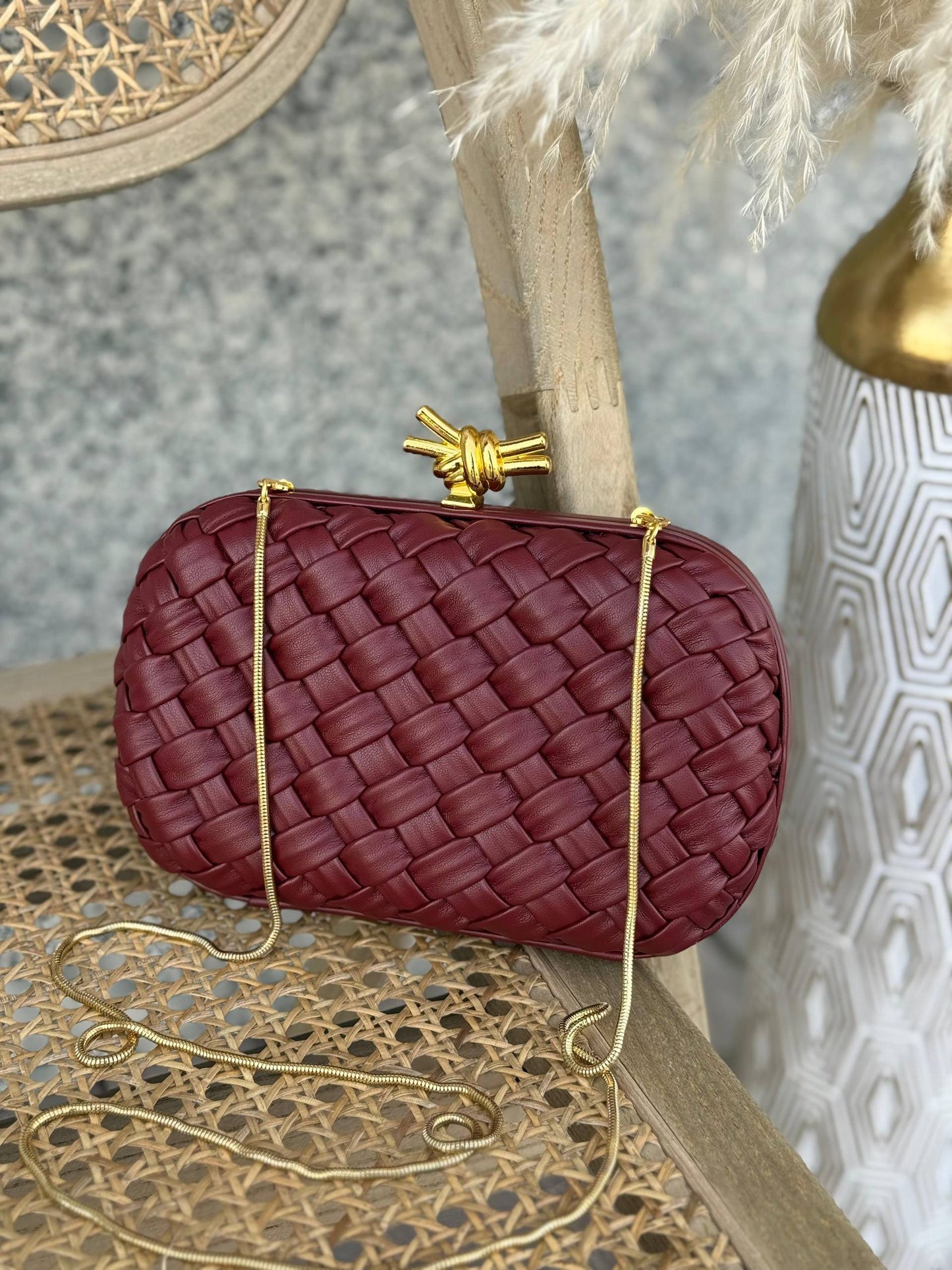 BOTTEGA VENETA
20cm
380 dhs🗽
Top quality 
With box🎁

Zain167
♥️♥️♥️