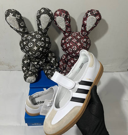 Adidas Samba Jane white 
New Arrivals 🤩
36-41 AVAILABLE 😇
190 dhs🇦🇪🇦🇪

Zain242
♥️♥️♥️