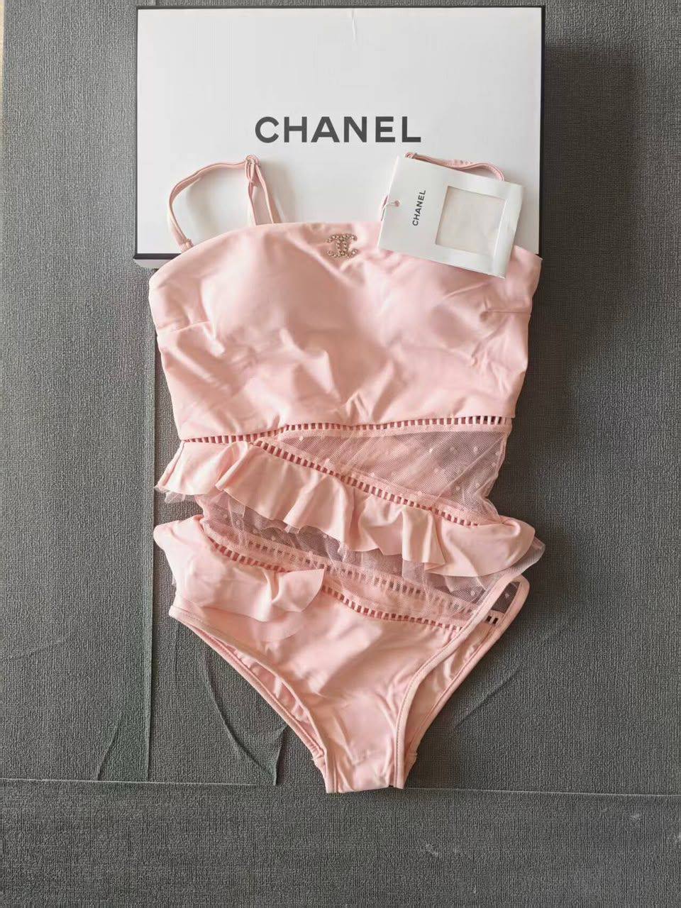 CHANEL
Women’s Swimsuit
Master Quality 
SMLXL
280 dhs💓

Zain276
♥️♥️♥️