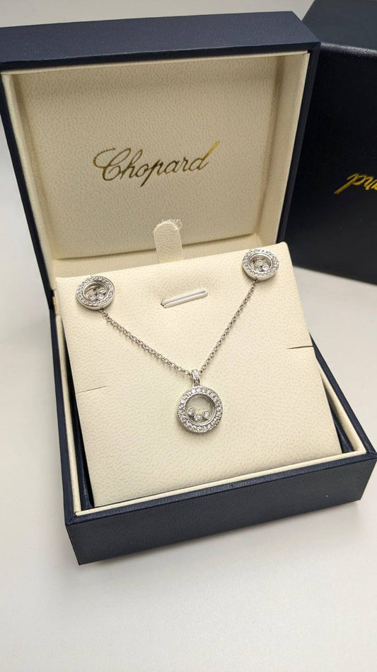 Chopard
*Master Quality* 
*Necklace & Earrings*
140 dhs🌺 with Normal Box 🎁
170 dhs🌺 with Master Box 🎁

Zain210
♥️♥️♥️