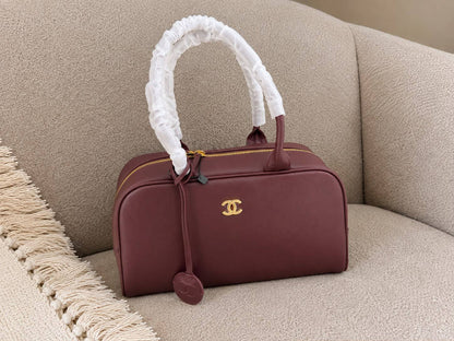CHANEL  
SUPER MASTER QUALITY 
AVAILABLE 

For Price 👇 WhatsApp✅
0568585901 
0507557372
0552275751 Owner Zain 👌

Zain322
♥️♥️♥️