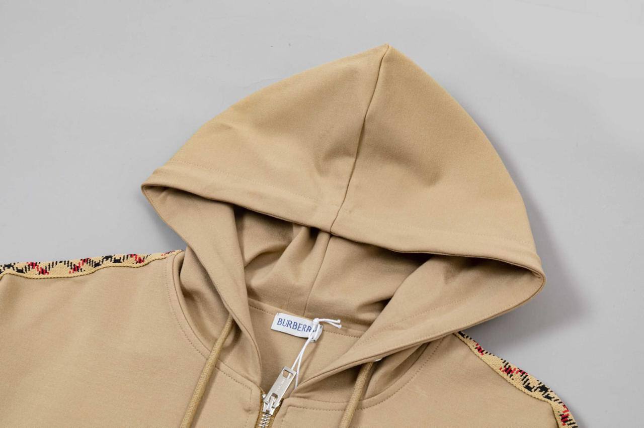 BURBERRY

Super Master quality

Sizes:S M L XL 2XL

350🇦🇪🇦🇪

Zain330
♥️♥️♥️