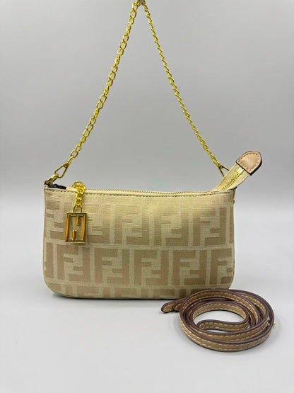 Fendi

with box🎁

80 dhs✅

Zain50
♥️♥️♥️