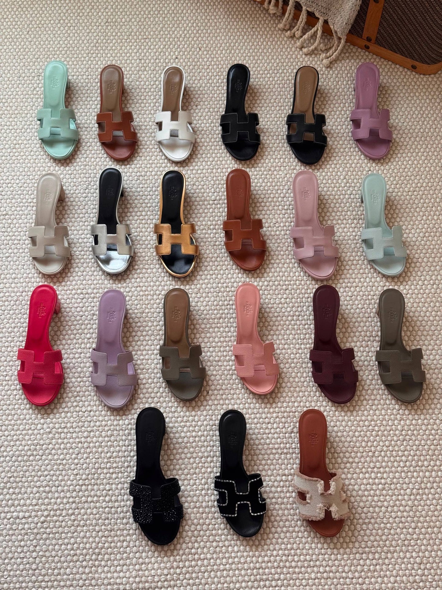 HERMES  
✨ Collection
👠 36–41
💎 Premium Quality
🔥 Super Master
450 dhs✅

Zain198
♥️♥️♥️