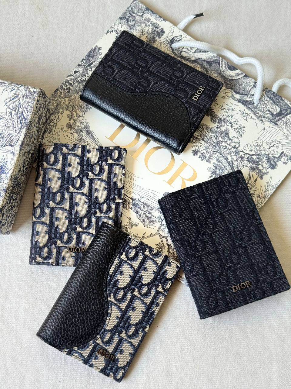 💝  *Dior*💝
💝*Super Master*💝
300 dhs🪙🌨️

Zain275
♥️♥️♥️